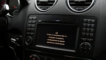 Разблокирование видео в Mercedes