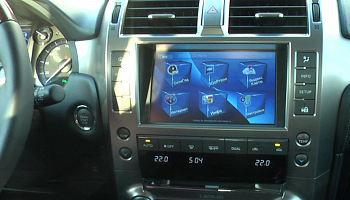 Навигация с пробками на Lexus GX
