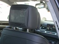 Audi A8 монитор в подголовниках